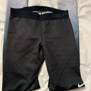 Nike leggings